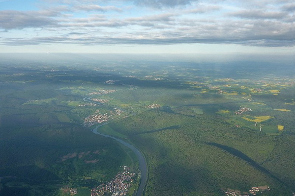 Impressionen einer Ballonfahrt über das Main-Gebiet