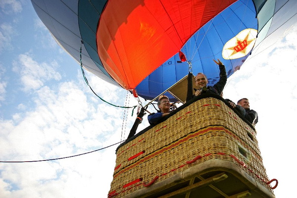 Impressionen einer Ballonfahrt über das Main-Gebiet