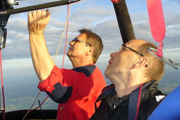 Impressionen einer Ballonfahrt über das Main-Gebiet