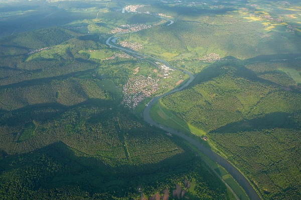 Impressionen einer Ballonfahrt über das Main-Gebiet